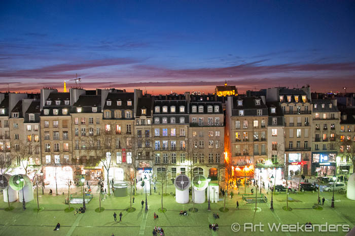 2015_France_Paris_Centre_Pompidou_by-night