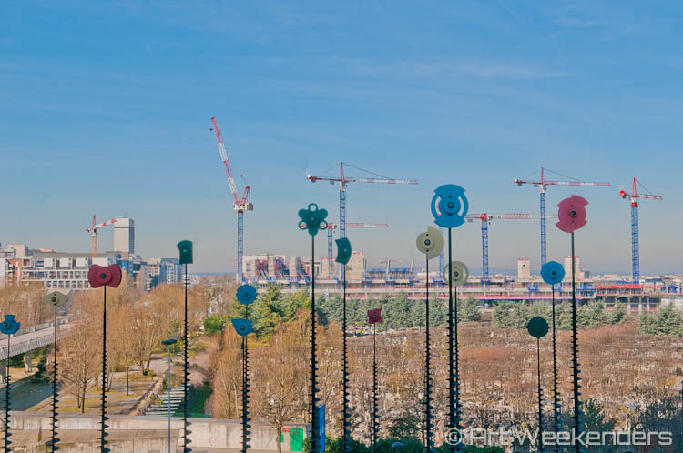 France_Paris_La_Defense_Takis_Light_Signals