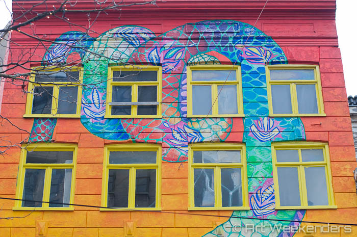 The-Netherlands-Amsterdam-De-Slang-Snake-House-Street-Art-1