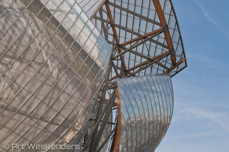 Louis Vuitton's New Paris Store is like a Contemporary Art Museum