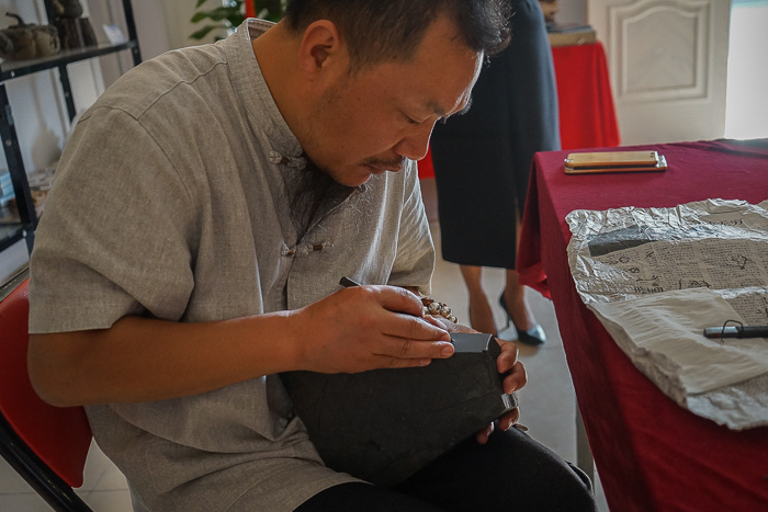 Hua Quan Village China Woodcarving demonstration2-2